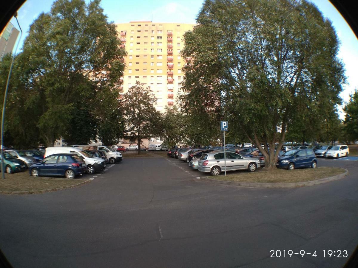 2020 Zwyciestwa 18 - Mieszkanie / Kawalerka / Studio Poznań Buitenkant foto